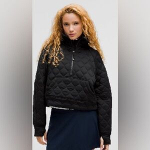 Brand new never worn Lululemon soft quilted half zip scuba M/L